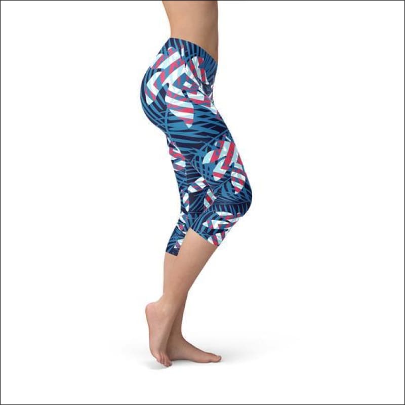 Blue Tropical Leaf Capri Leggings for Women - Leggings
