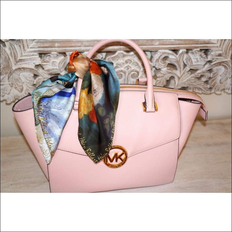 Caribbean woman silk scarf 45x45 cm - Silk Scarves