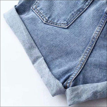 High-waisted Solid Color Turnup Loose Pattern Denim Shorts