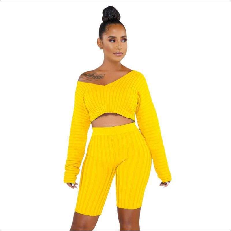 Rib Knit Pattern Long Sleeve Medium Length Shorts Set - S / 