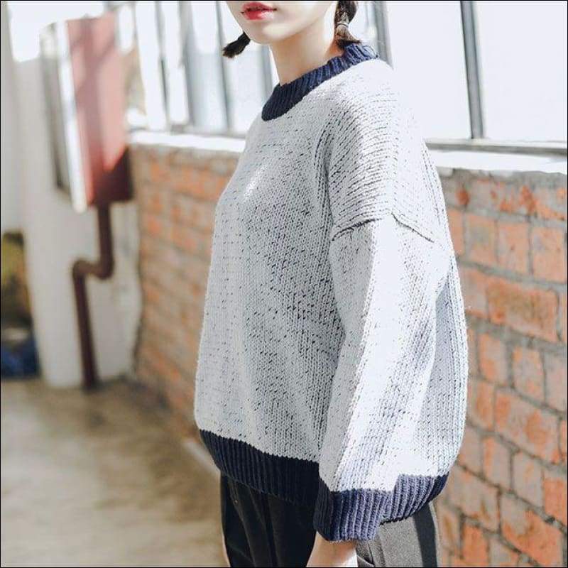 Round Collar Contrast Color Knitwear - F / Navy Blue - 