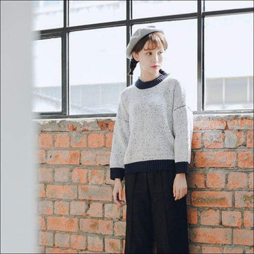 Round Collar Contrast Color Knitwear