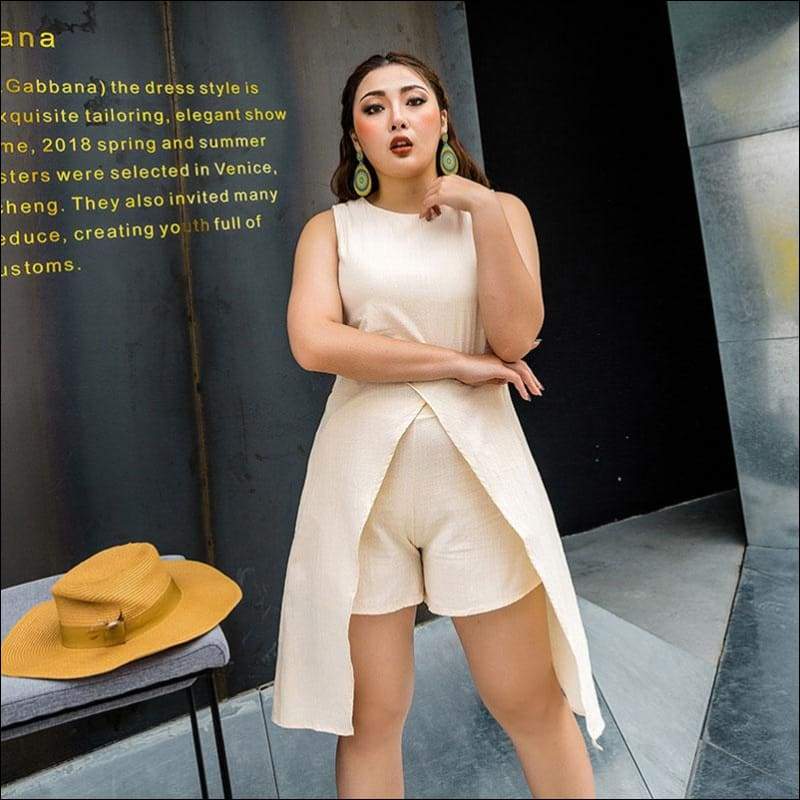 Round Neckline Sleeveless Irregular Hem Top And High-waisted