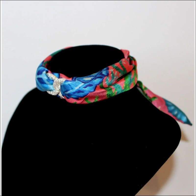 Seafloor Choker Necklace - Gold - Chokers - Necklaces