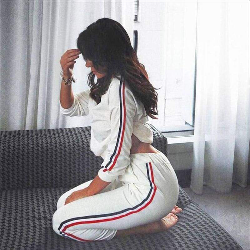 Stripes Pattern Autumn Winter Fleece Lined Sports Wear Set -