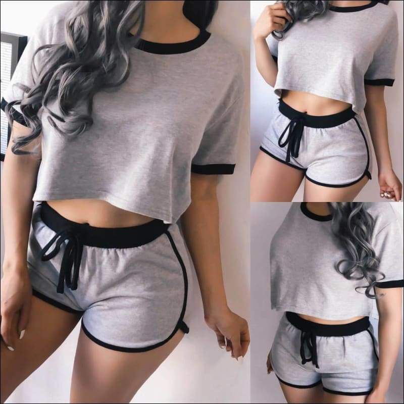 Tops And Shorts Pajamas Set - Lingerie & Sleep