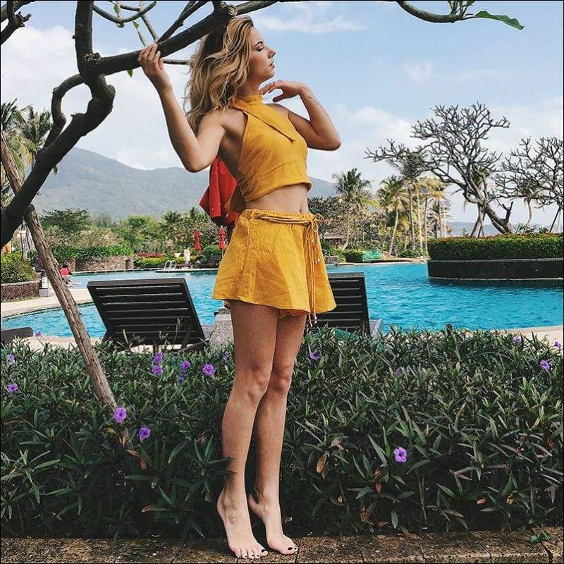 Vacation Style Halter Crop Top And Loose Lace-up Shorts Set 