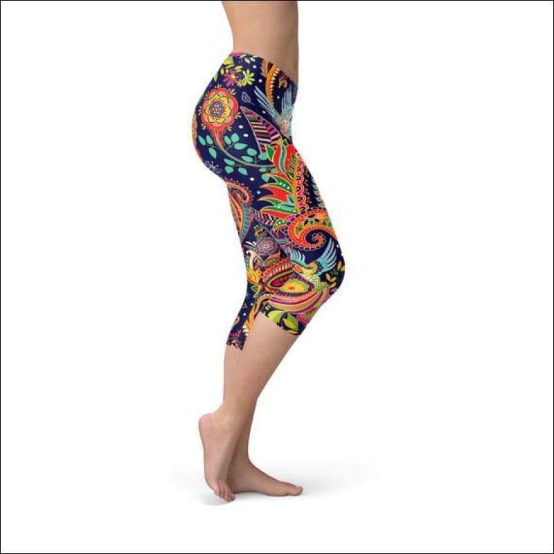 Womens Ornamental Blue Paisley Capri Leggings - Leggings